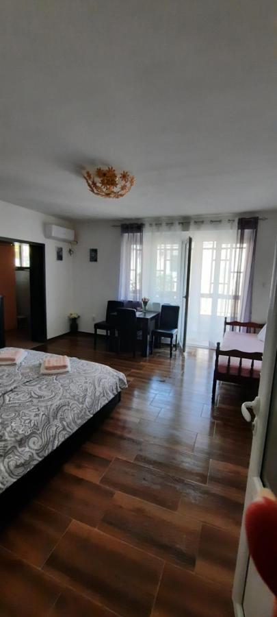 Ferienwohnung Stan Na Dan Dunja 2 Vrsac Exterior foto